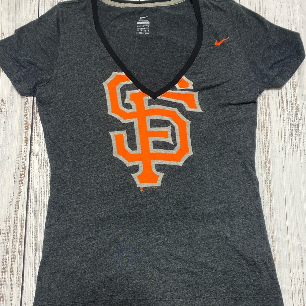San Francisco Giants Dark Gray Nike V Neck Tee Large Front Logo Size Large